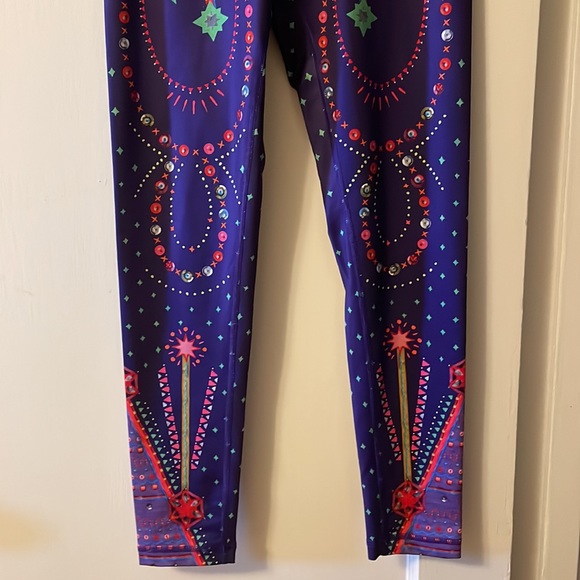 Nike Work out tights Dry-Fit size SMALL (worn once) Burning Man Vibes - Picture 9 of 16